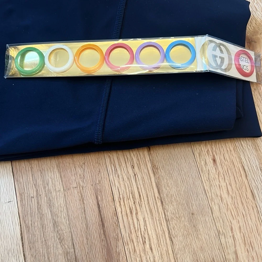 Gucci Change Bezel watch with multicolor options - Picture 7 of 13